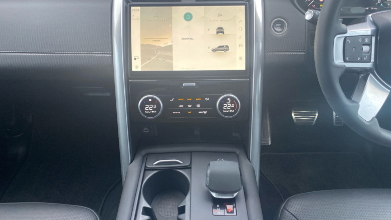 Land Rover Discovery 3.0 D300 Dynamic SE 5dr Auto Diesel Station Wagon